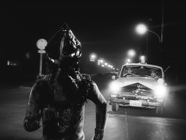 This image has an empty alt attribute; its file name is img_ultra-q_19_slider_2.jpg